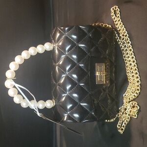 Deluxity NWT Black Quilted Jelly Handbag with Pearl Handle/Goldtone Chain